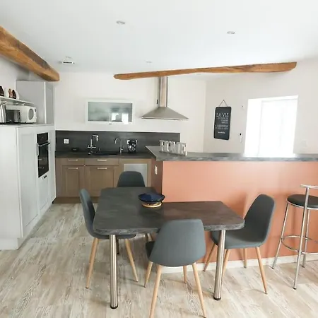 Chaleureux Cosy Et Climatise Karine Hospitality Saint-Just-la-Pendue